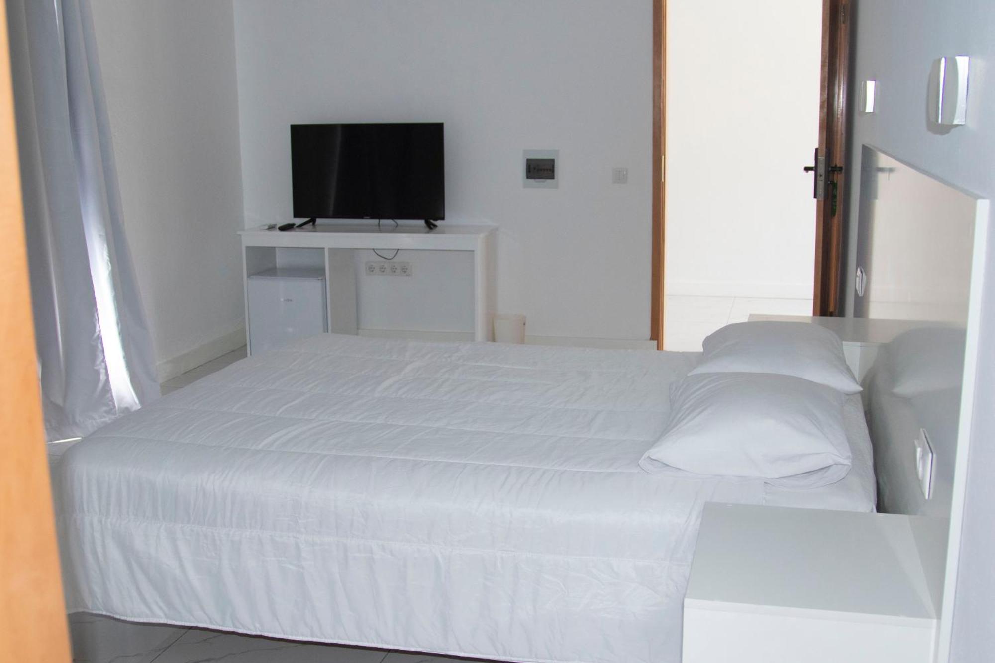 The View Hotel Сао Филипе Екстериор снимка