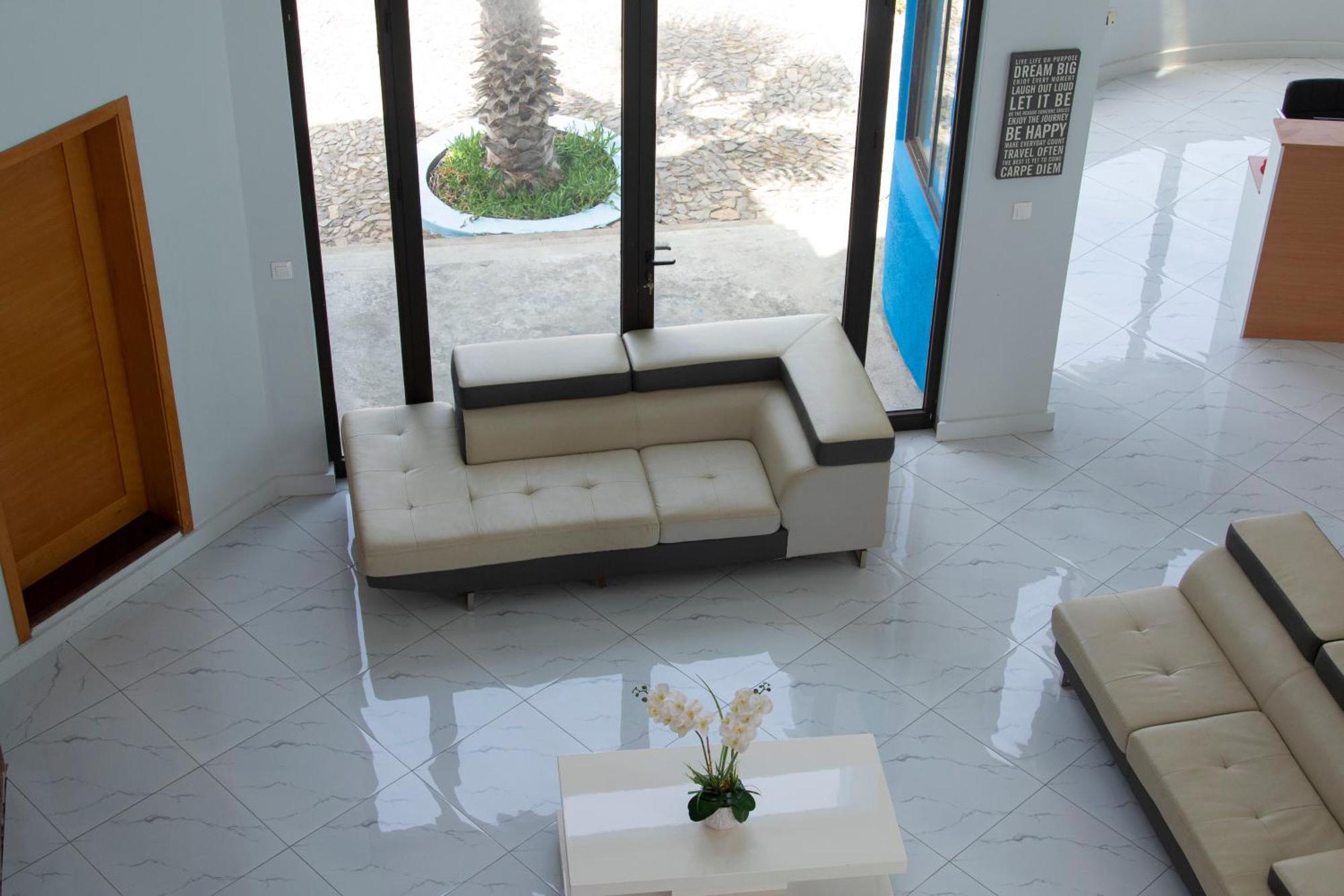 The View Hotel Сао Филипе Екстериор снимка