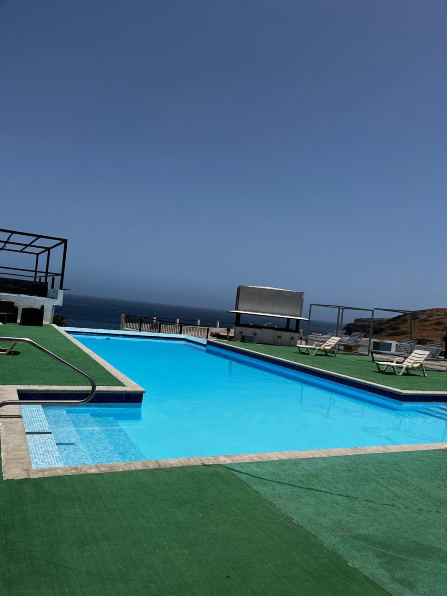The View Hotel Сао Филипе Екстериор снимка
